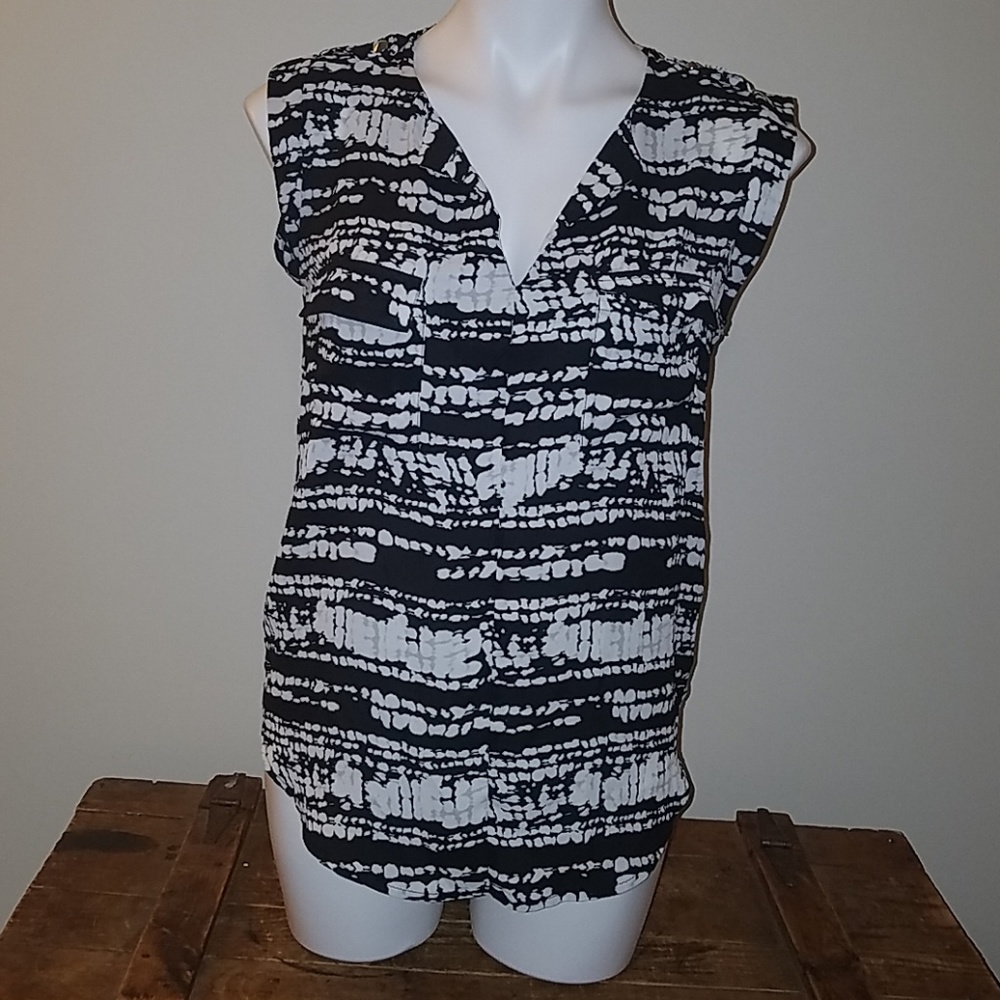 Massimo Sleeveless Blouse with Pockets